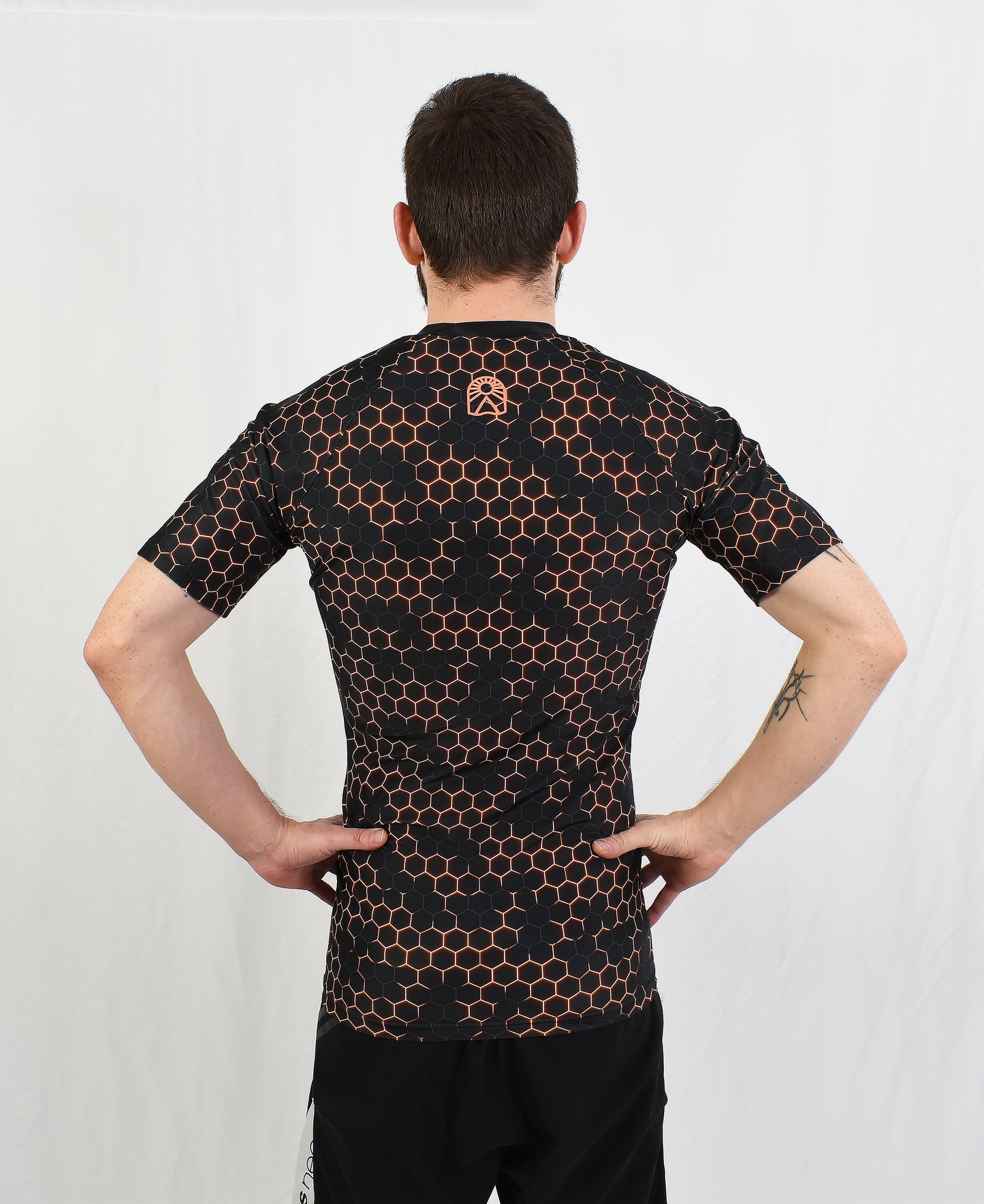 Rashguard manches courtes - Alvéole Noir et orange - Solar