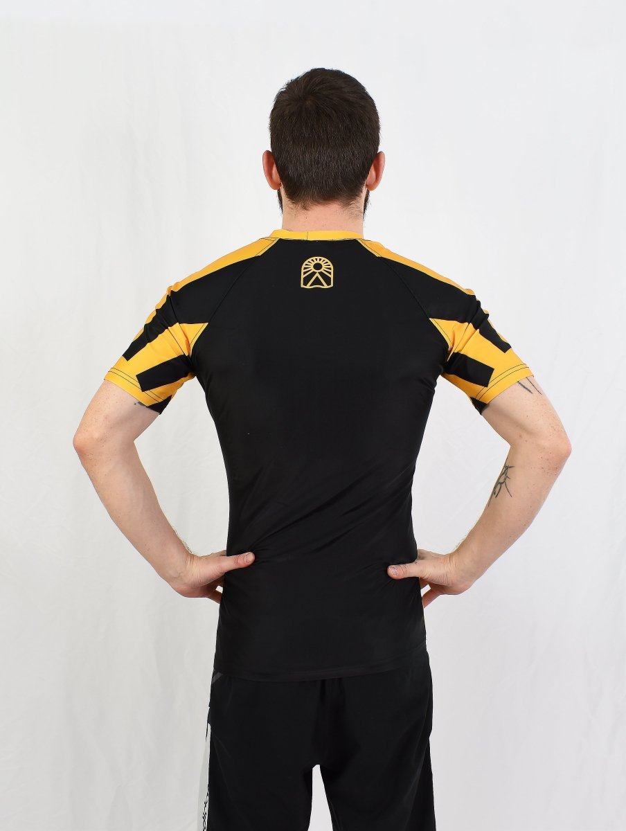 Rashguard manches courtes - "Solar" - Noir et jaune - Solar - Solar - Vêtements de combat