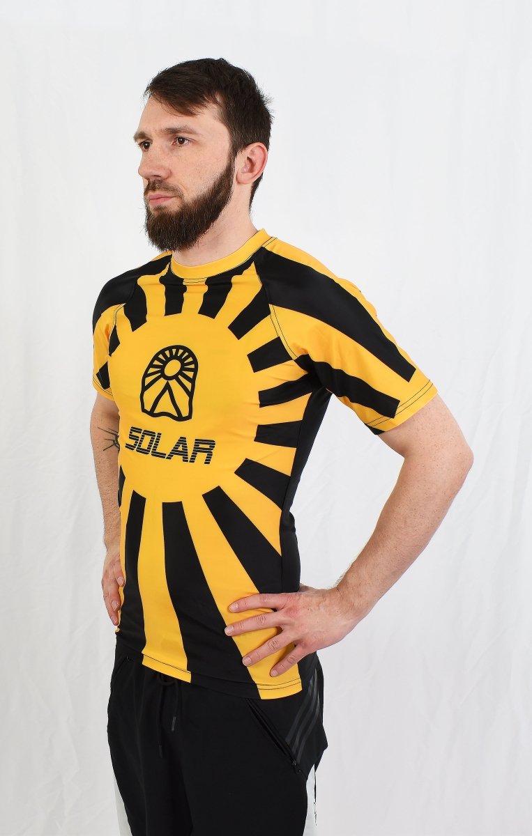 Rashguard manches courtes - "Solar" - Noir et jaune - Solar - Solar - Vêtements de combat